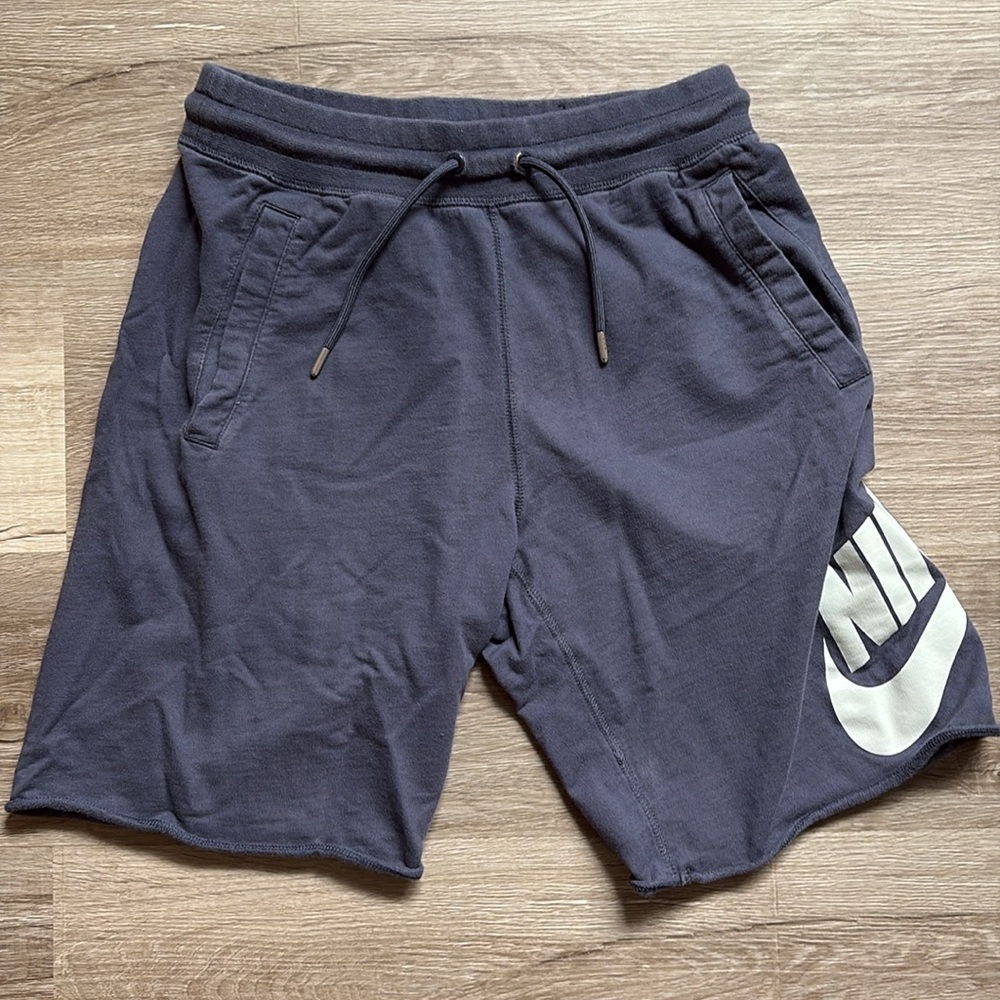 Nike Navy Blue Athletic Comfortable Shorts with Elastic Waistband ~8 inch inseam